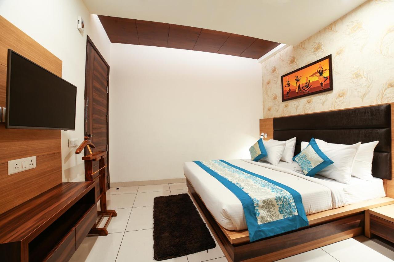 Hotel Grand Regency By Jmd Group Near Delhi Igi Airport New Delhi Ngoại thất bức ảnh